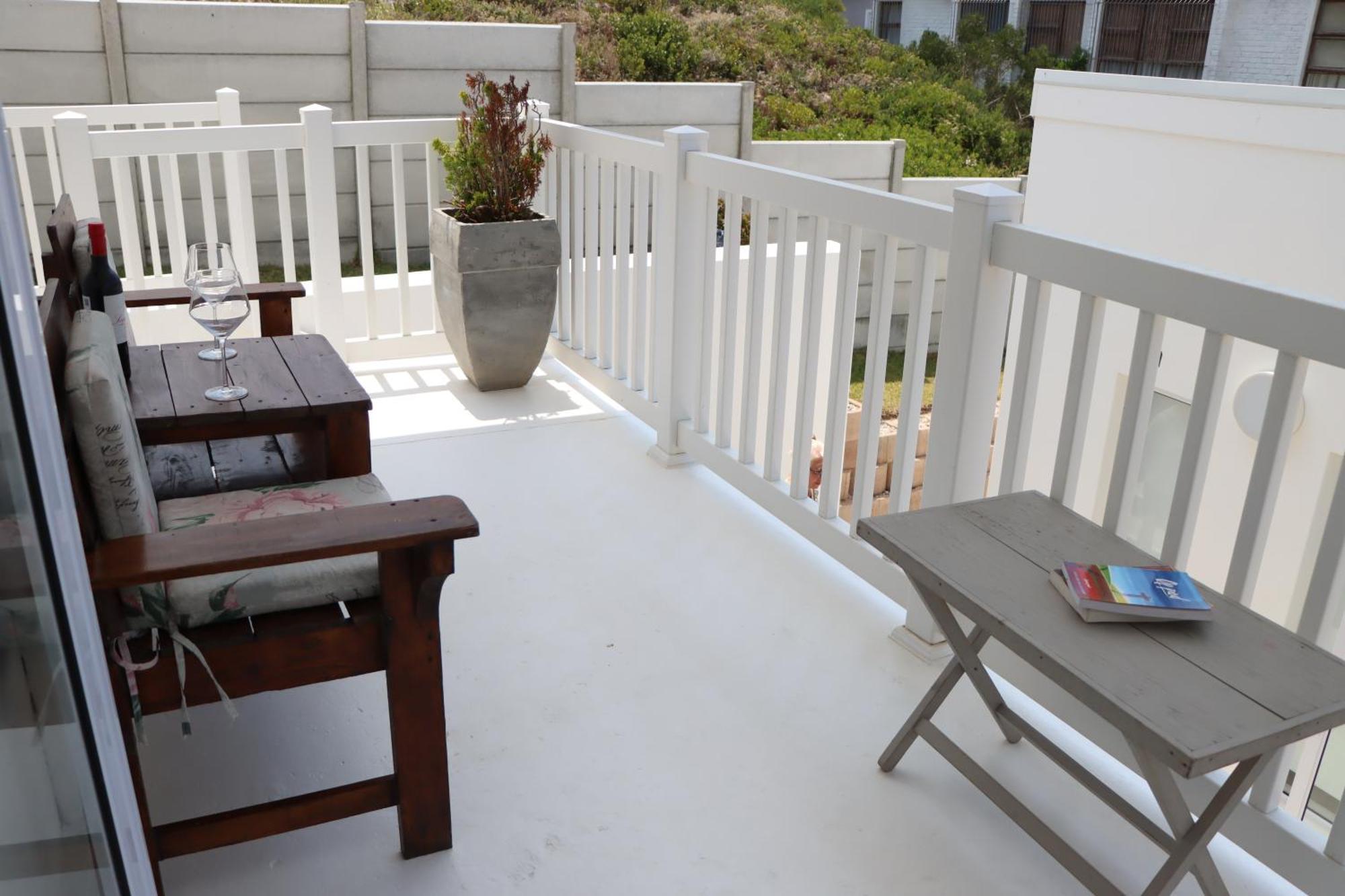 Nivenia Beach House Bettyʼs Bay Esterno foto