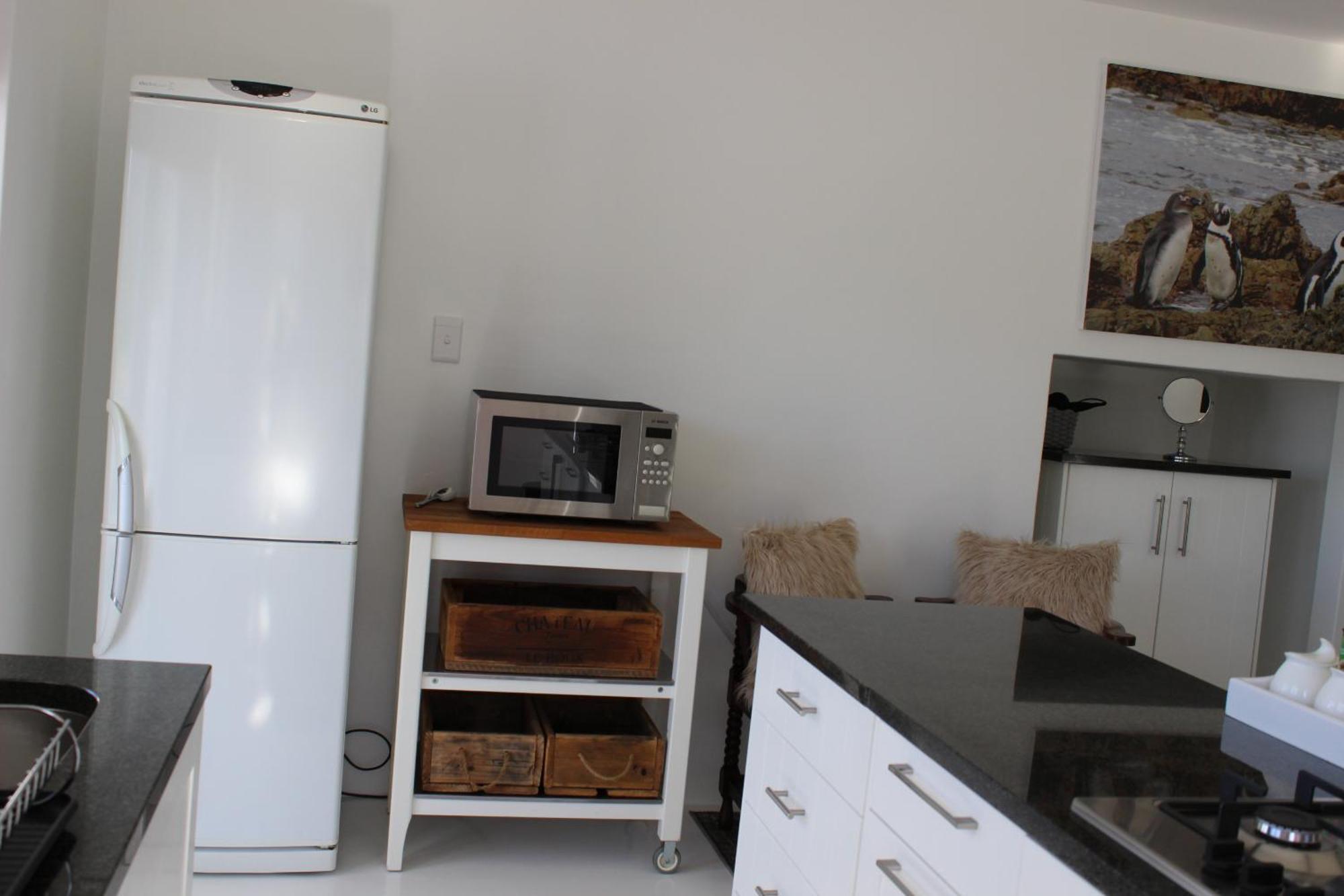 Nivenia Beach House Bettyʼs Bay Esterno foto