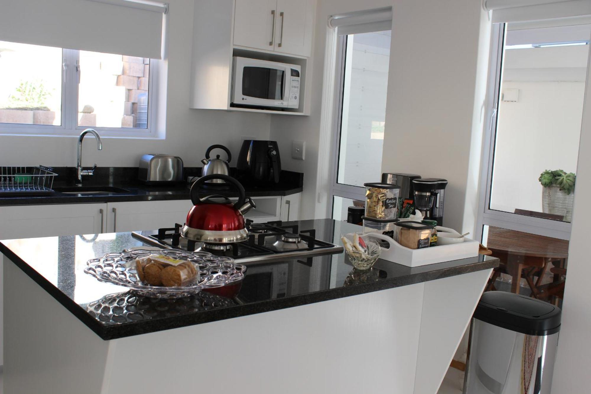 Nivenia Beach House Bettyʼs Bay Esterno foto